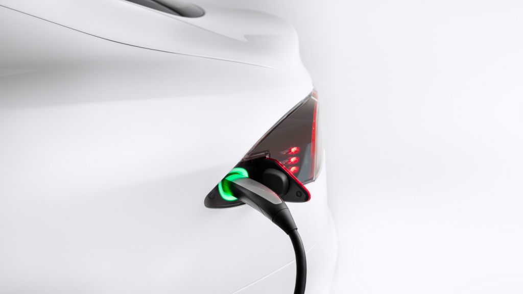 Recharger une voiture Tesla en Islande