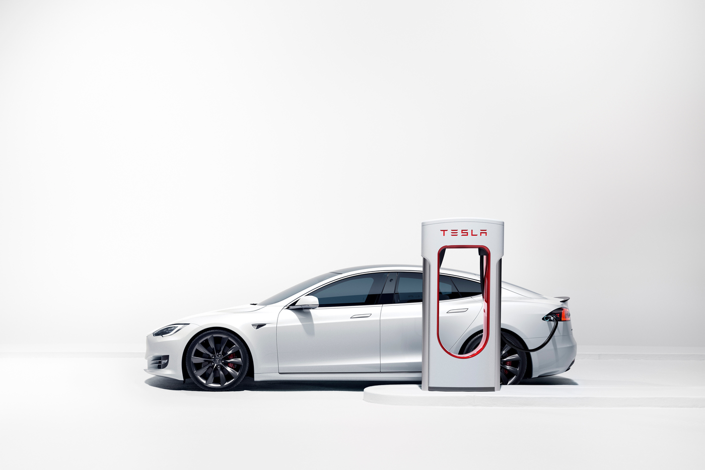 recharger une Tesla en Islande