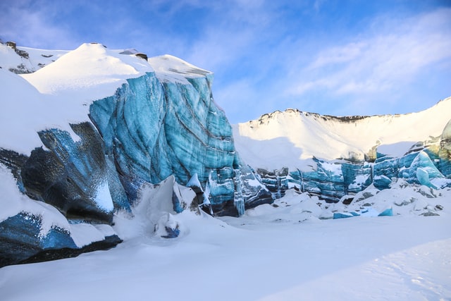 la grotte de glace du volcan katla
