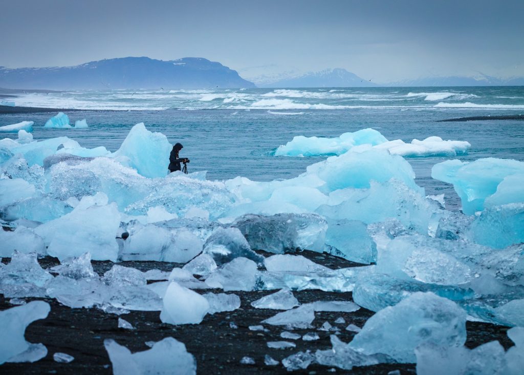 la plage diamond beach est proche de jokulsarlon 