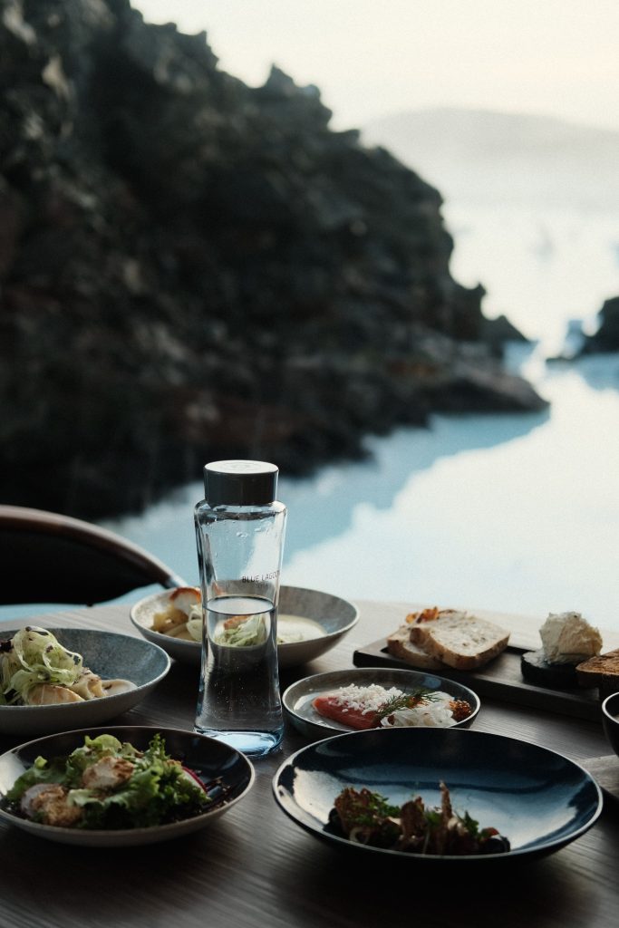 dîner dans un restaurant du Blue Lagoon
