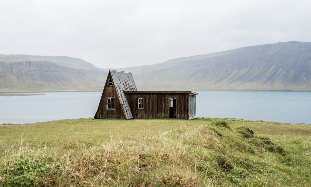 une maison abandonnée dans l'ouest de l'Islande