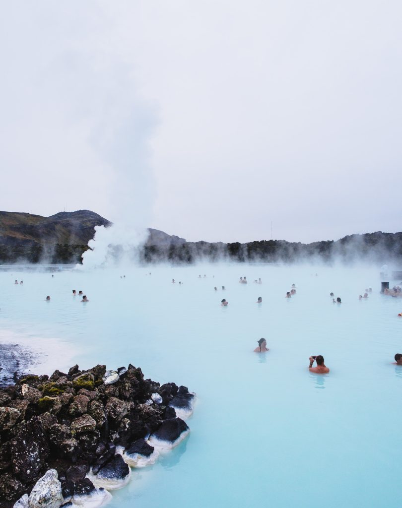 à l'intérieur du spa du Blue Lagoon en Islande