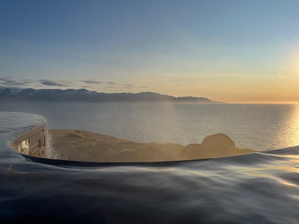 bains géothermiques situés dans le nord de l'Islande