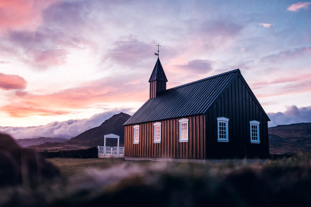 l'église noire de Budakirkja en Islande