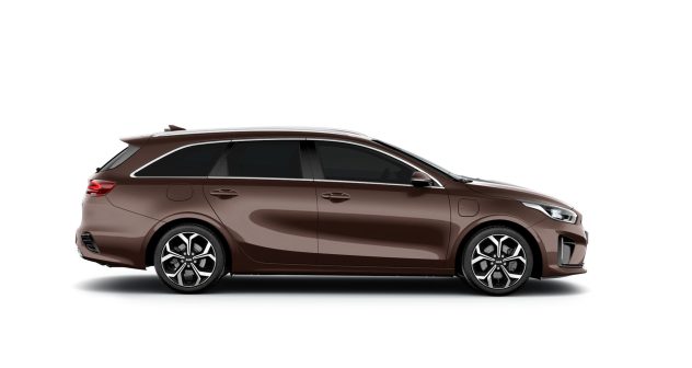 R1 – Kia Ceed Plug-in Hybrid eða sambærilegur | Sjálfskiptur (DWAI)