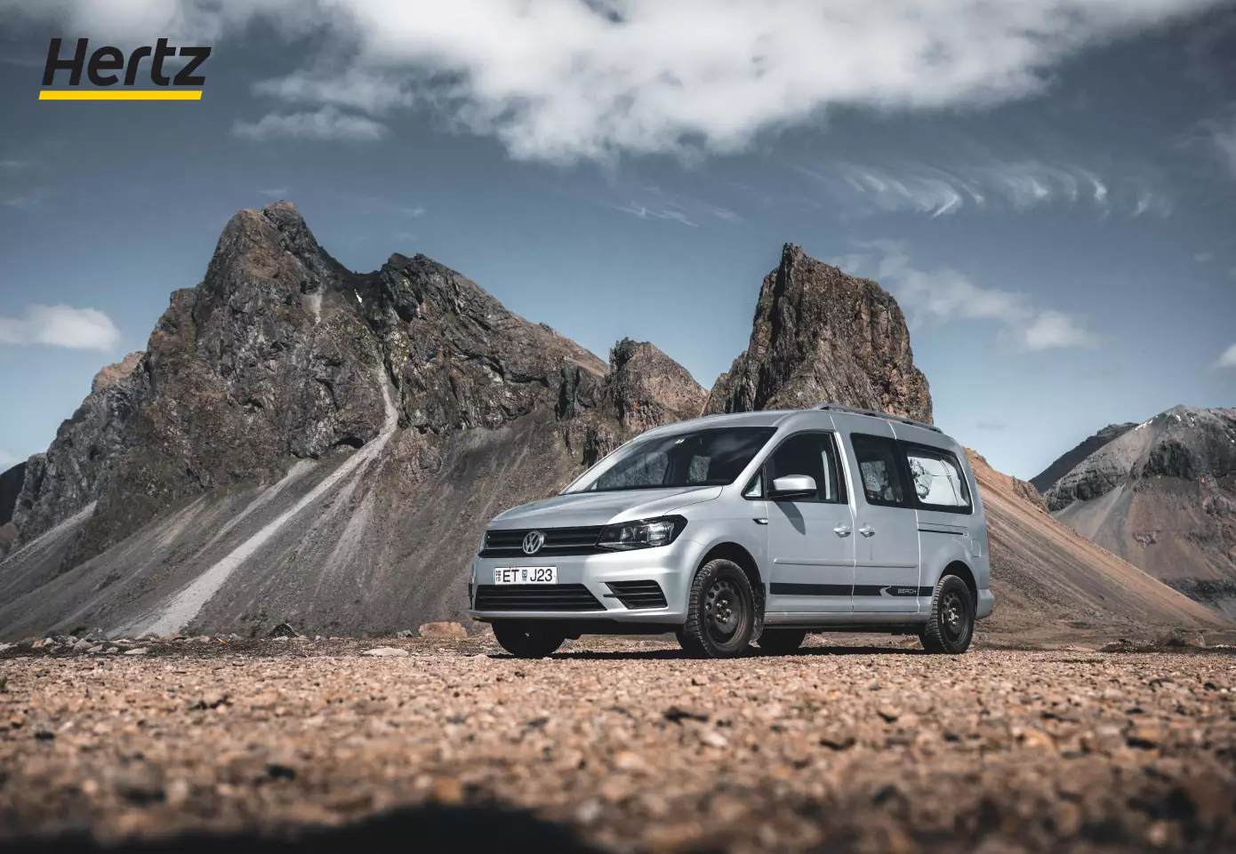 Alquila una camper en Islandia para ahorrar dinero al viajar en verano.