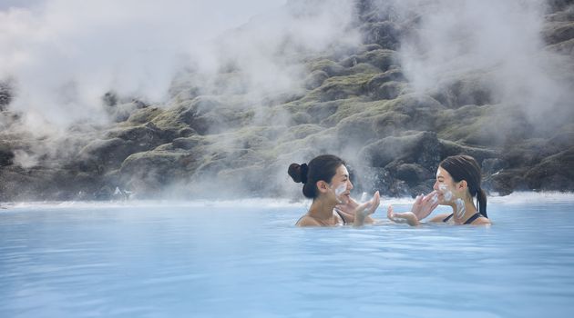 Relaxing in the Iceland blue lagoon spa is one of the must-try when you driving around Iceland