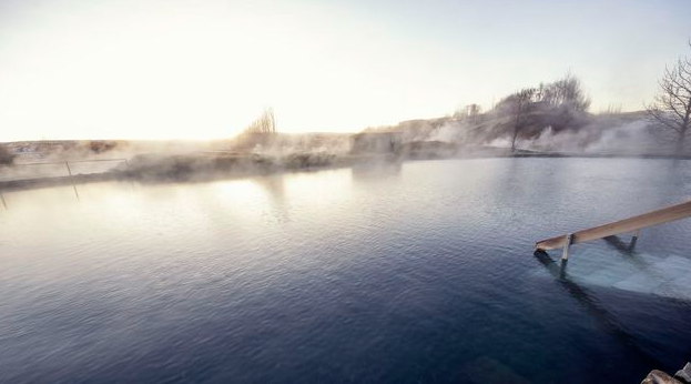  secret lagoon in Iceland 