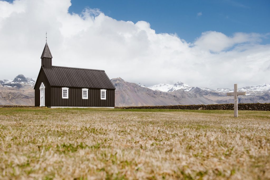 Búðir Black Church in autumn