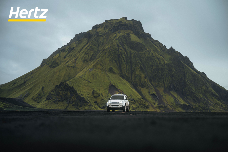 rent a brand new 4x4 Land rover defender in Iceland