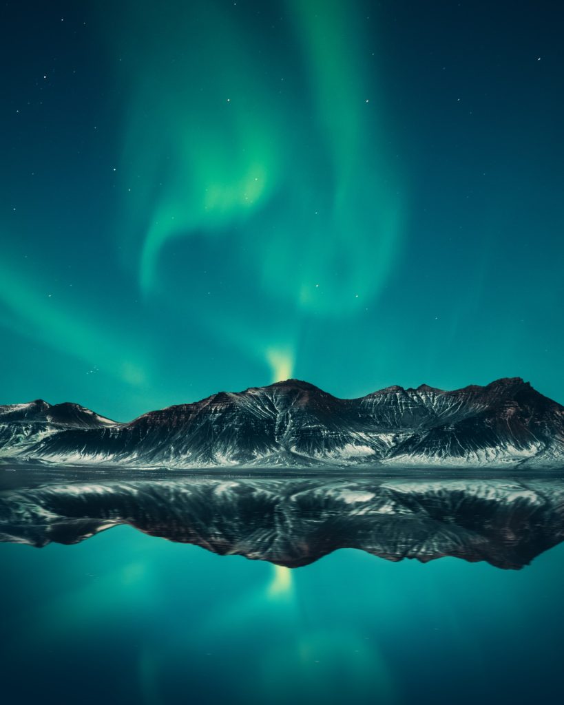 how to see aurora in Iceland
