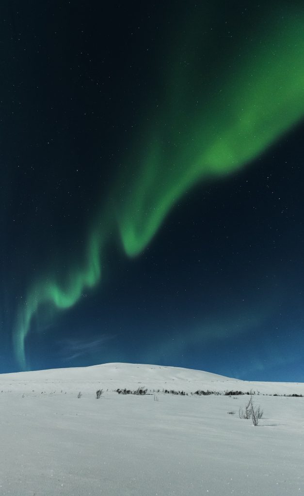 seethe northern light in Iceland 