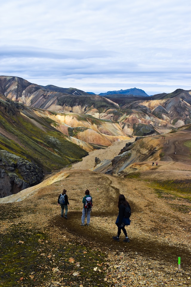 hiking is one of the best thing to do in summer iceland