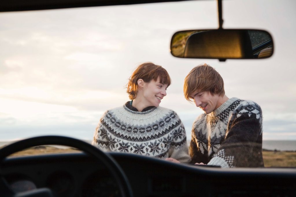  lopapeysa is the iconic traditional clothing of Icelandic people