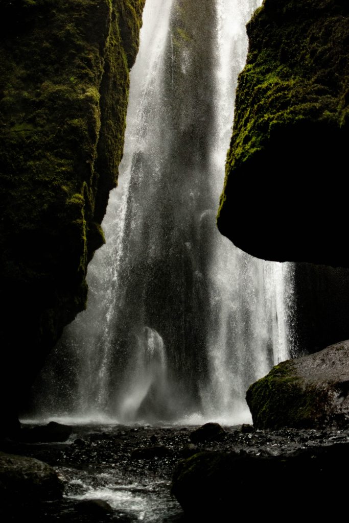 Gljúfrabúi Waterfall is locate close to Seljalandsfoss 