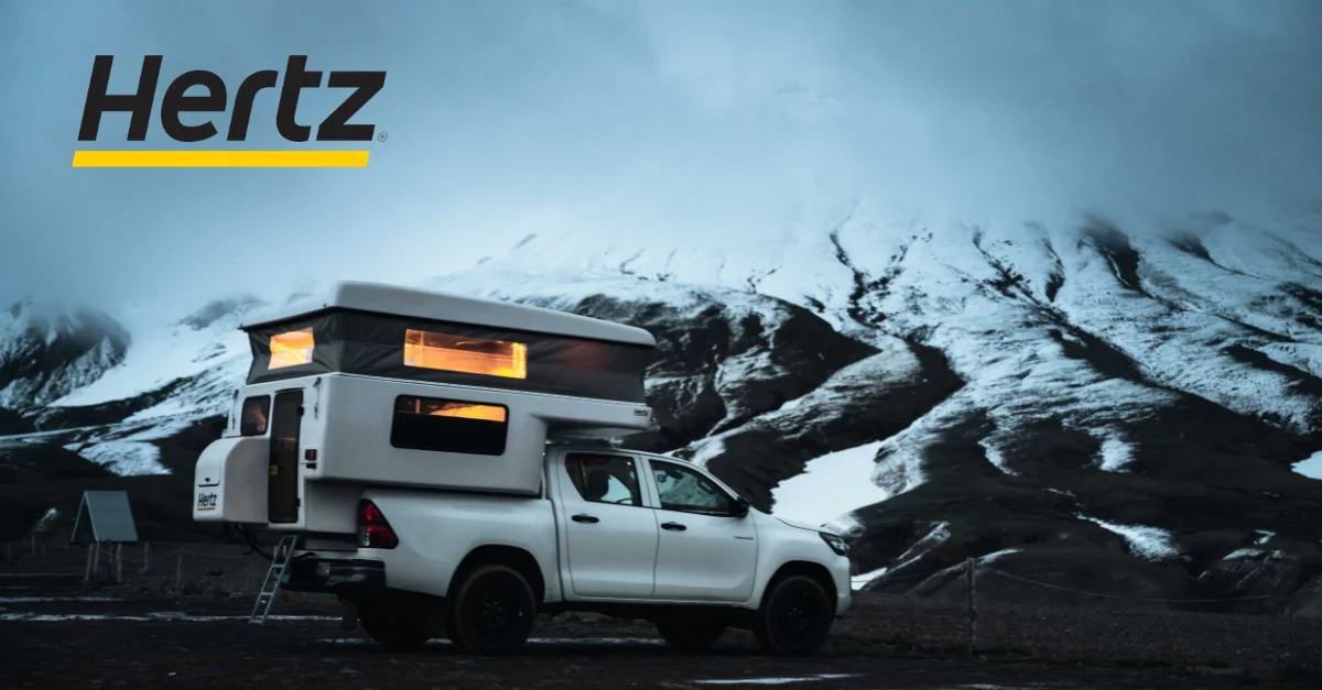Aquila una camper 4x4 con Hertz Islandia.