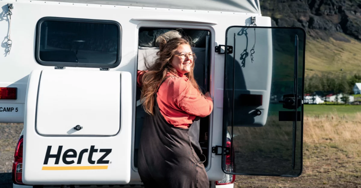 Viajar por Islandia en una camper 4x4 te da la libertad necesaria para explorar con flexibilidad.