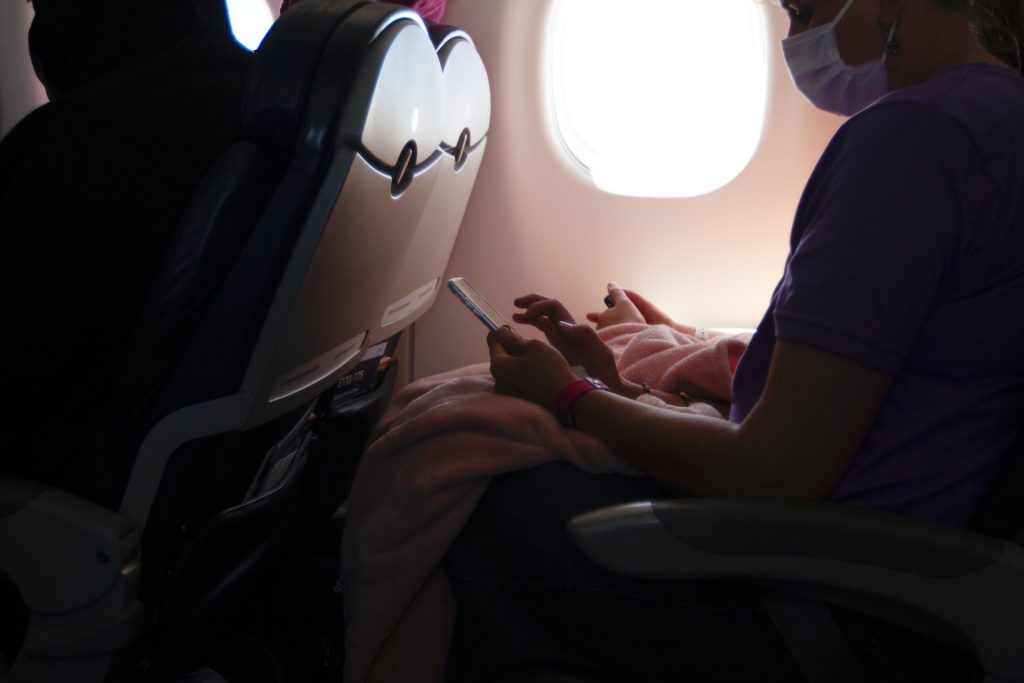 get prepared with kid on long flight