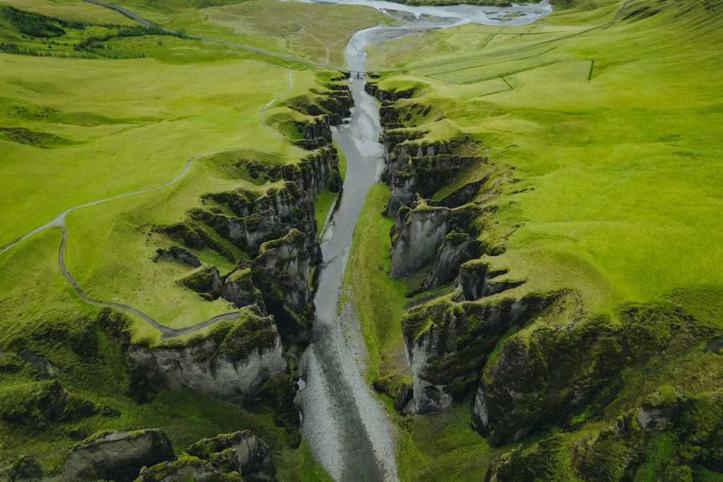 the famous Fjaðrárgljúfur in Iceland