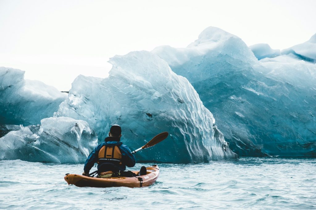 Kayak in Jokulsarlon Iceland