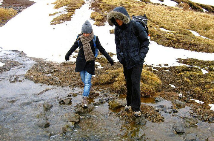 hiking to the Iceland hot spring valley