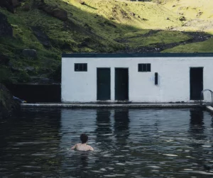 Understanding Nude Culture in Iceland: A Traveler’s Insight