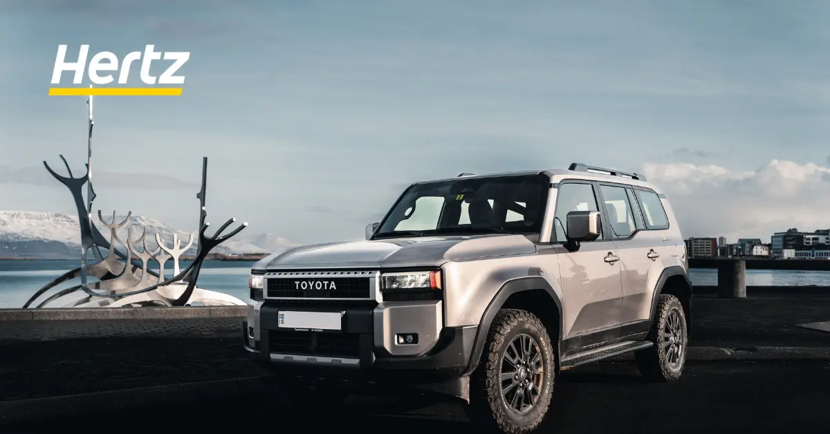 Automatic transmission car rental for convenient Iceland driving
