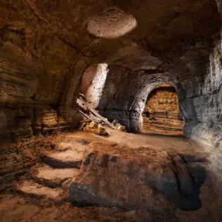 what is caves of hella in iceland