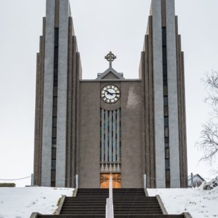 冰島北部最大的城鎮就是Akureyri